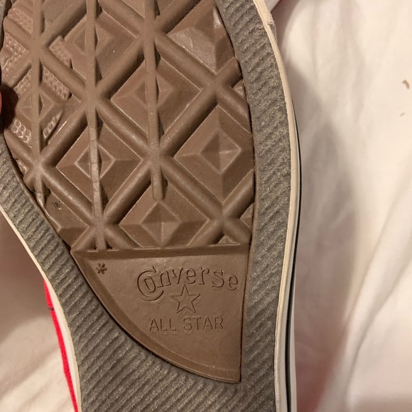 Red Converse - Picture 4 of 5